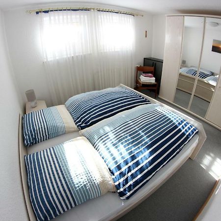Ruhige Und Gemuetliche Ferienwohnung In Calden Exterior foto